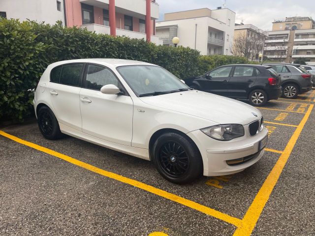 BMW Bmw 116 116i cat 5 porte Futura SI NEOPATENTATI