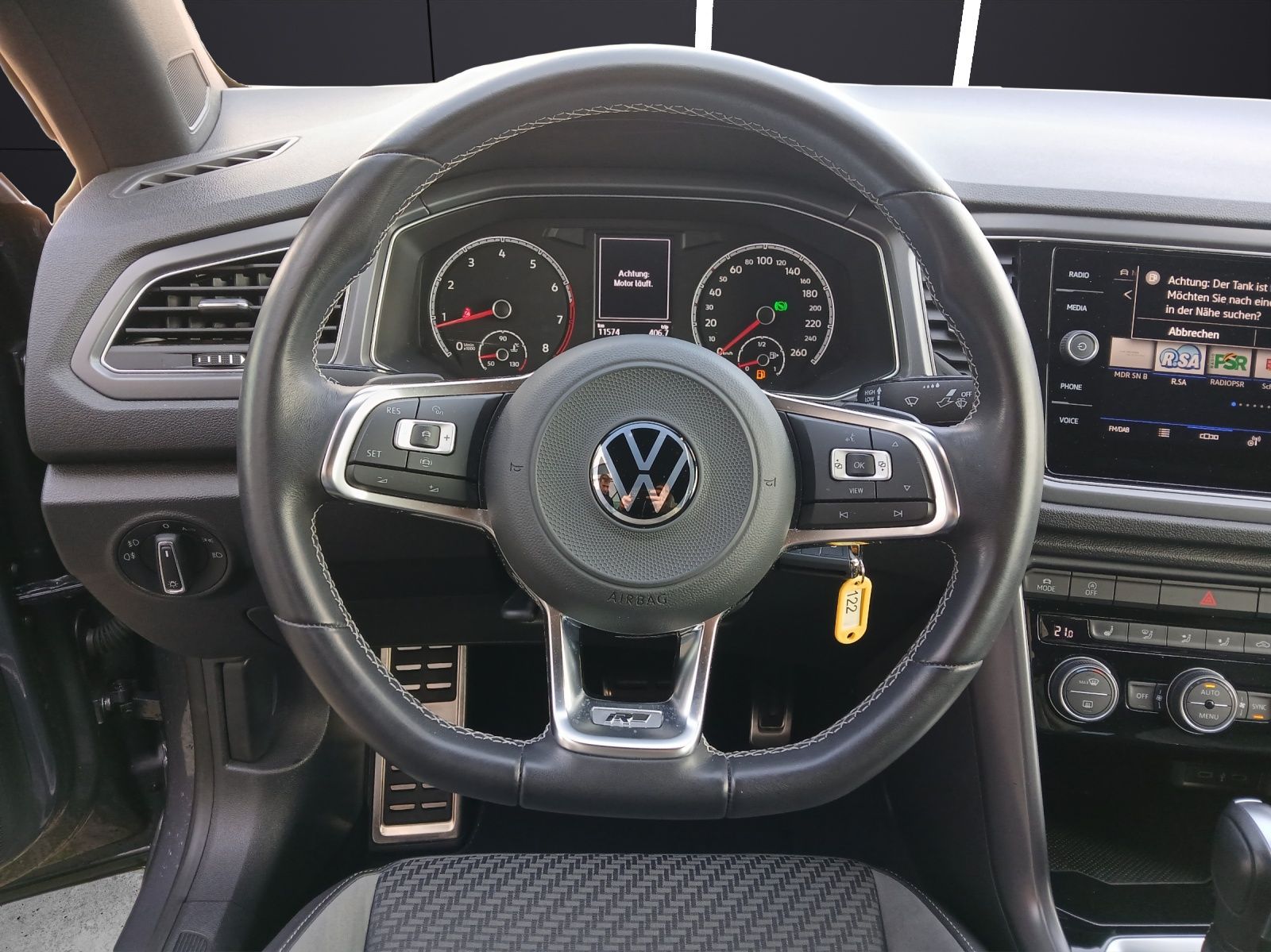 Fahrzeugabbildung Volkswagen T-Roc Cabriolet TSI R-line DSG LED AHK Navi ACC