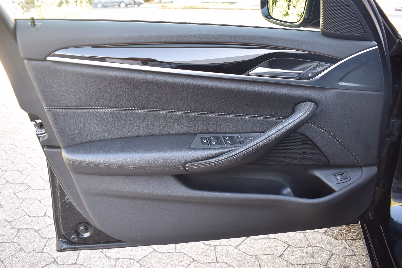 BMW 520i Touring Head-Up HiFi LED WLAN RFK Shz PDC
