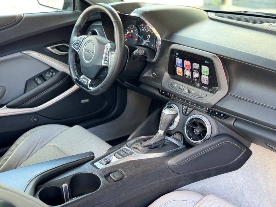 Fahrzeugabbildung Chevrolet Camaro 2SS V8 Leder Schiebed. Grail Schmidt Aluf