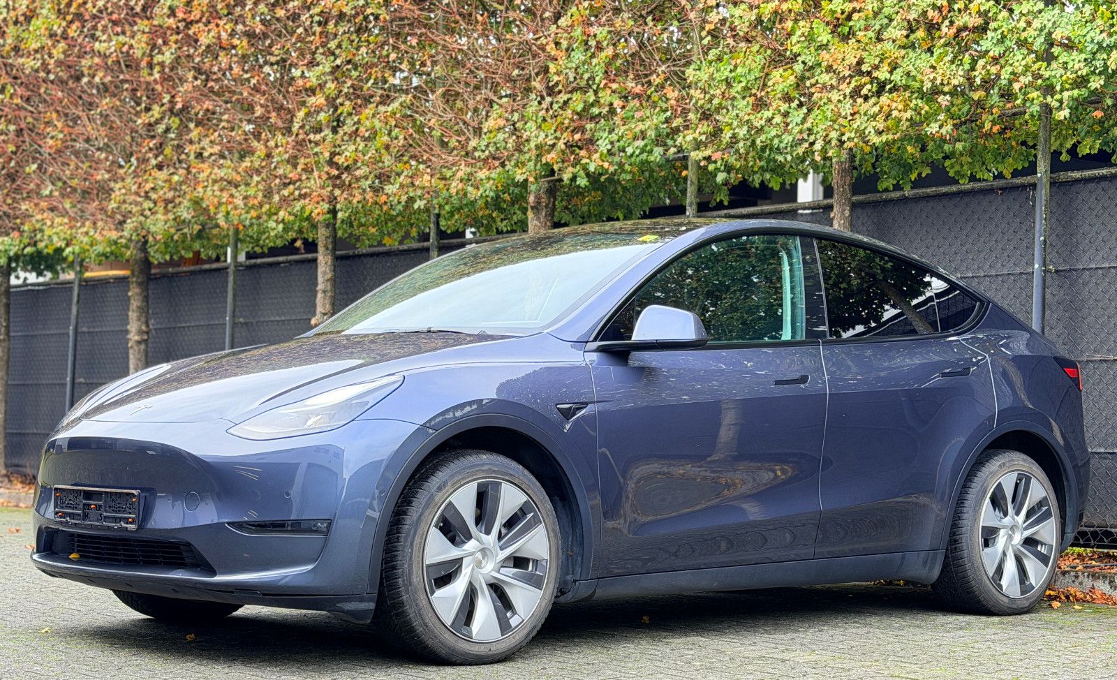 Tesla Model Y Long Range Dual AWD