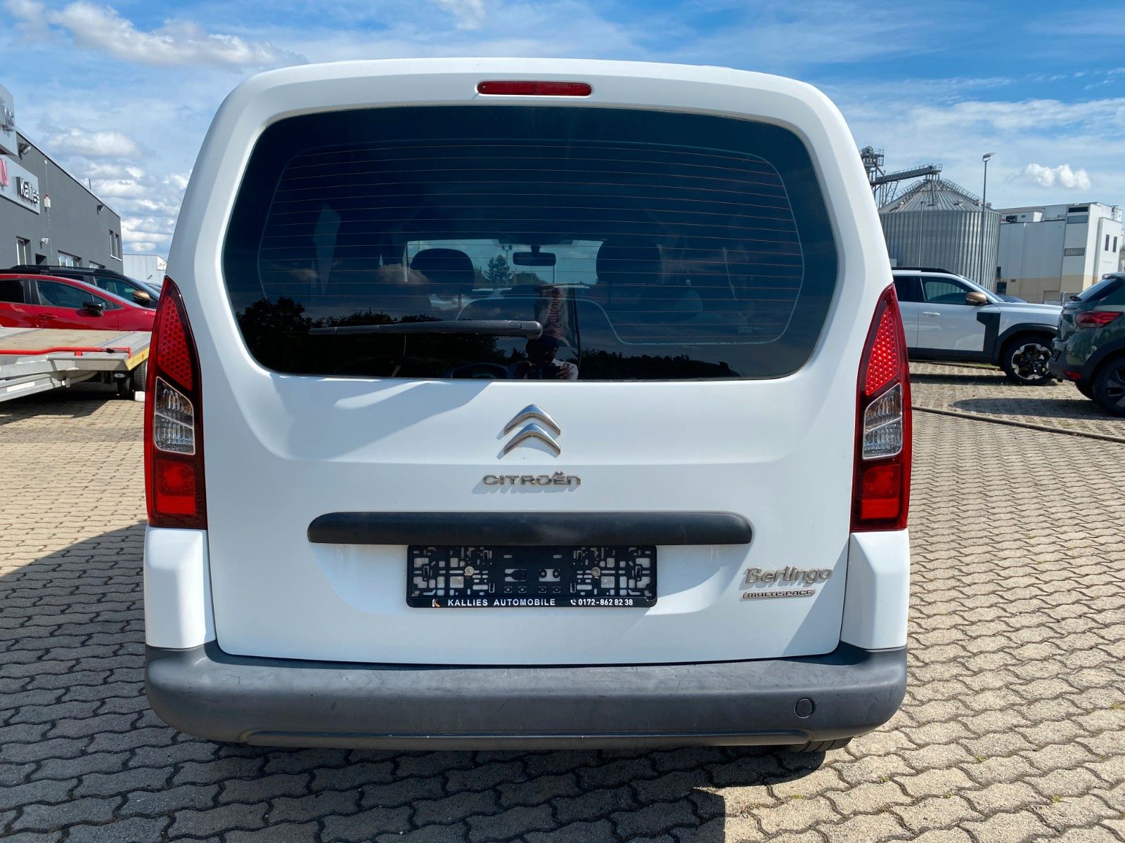 Fahrzeugabbildung Citroën Berlingo VTi 95 Multispace Attraction