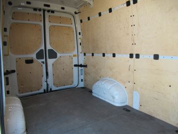 Volkswagen Crafter - 11