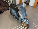 Vespa Primavera   OFFICINA 8  incl Topcase - VESPA TOPCASE