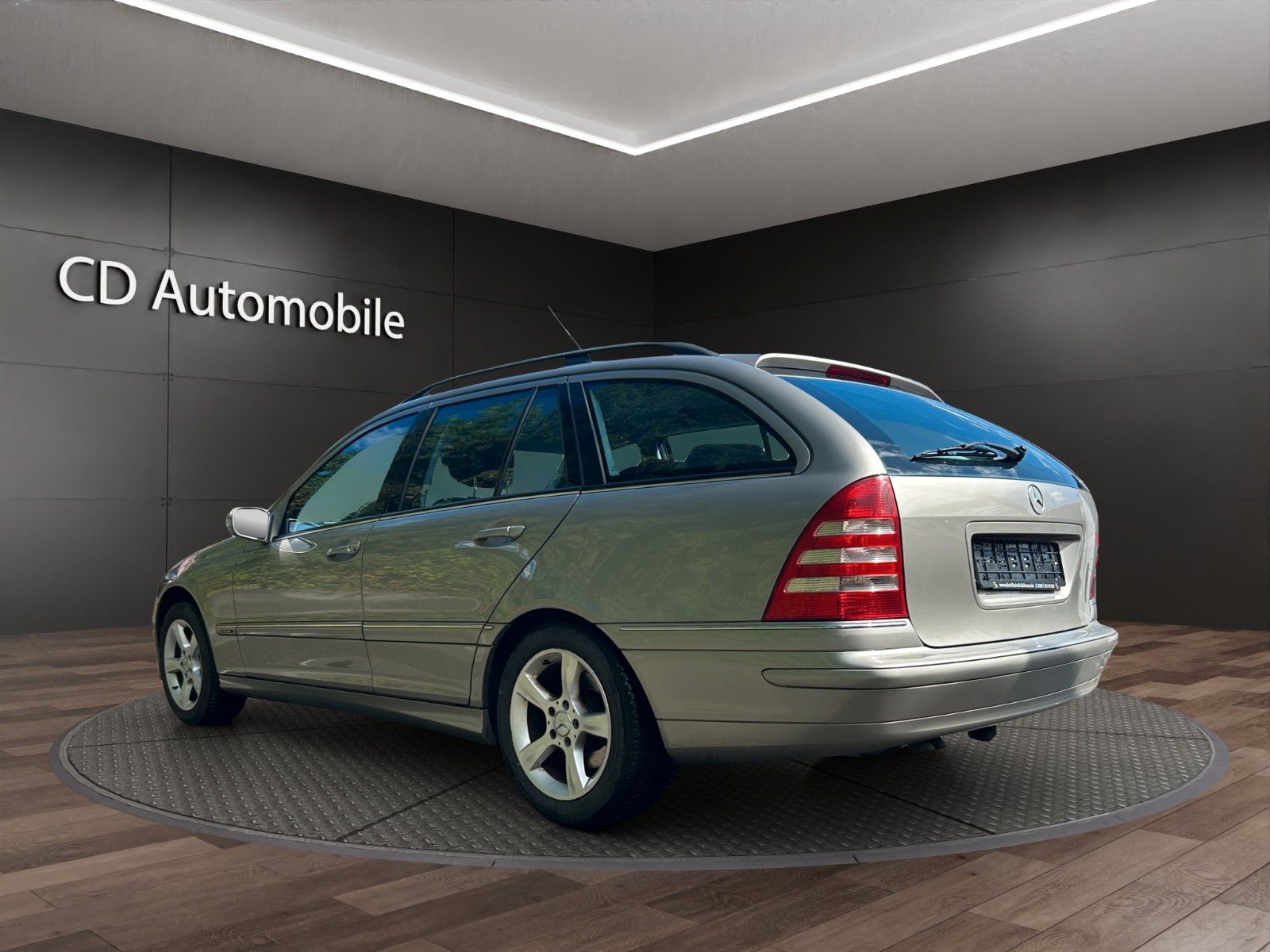 Fahrzeugabbildung Mercedes-Benz C 180 Kompressor C T-Modell/Service Neu/Klima/