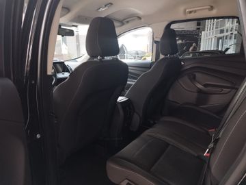 Ford Kuga - 10