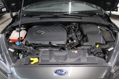 Fahrzeugabbildung Ford Focus 1,5 EcoBoost ST-Line NAVI PDC WinterPaket