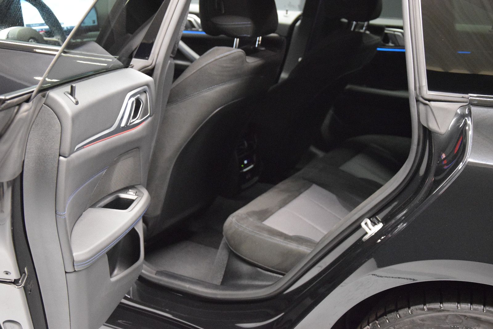 Fahrzeugabbildung BMW 420 d Gran Coupe xDrive M Sport ACC HuD 360°