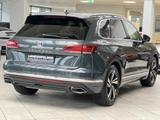 Volkswagen Touareg 3.0 Atmosphere*4x4 Lenk+Luftfd+AHK* - VW Touareg in Solingen