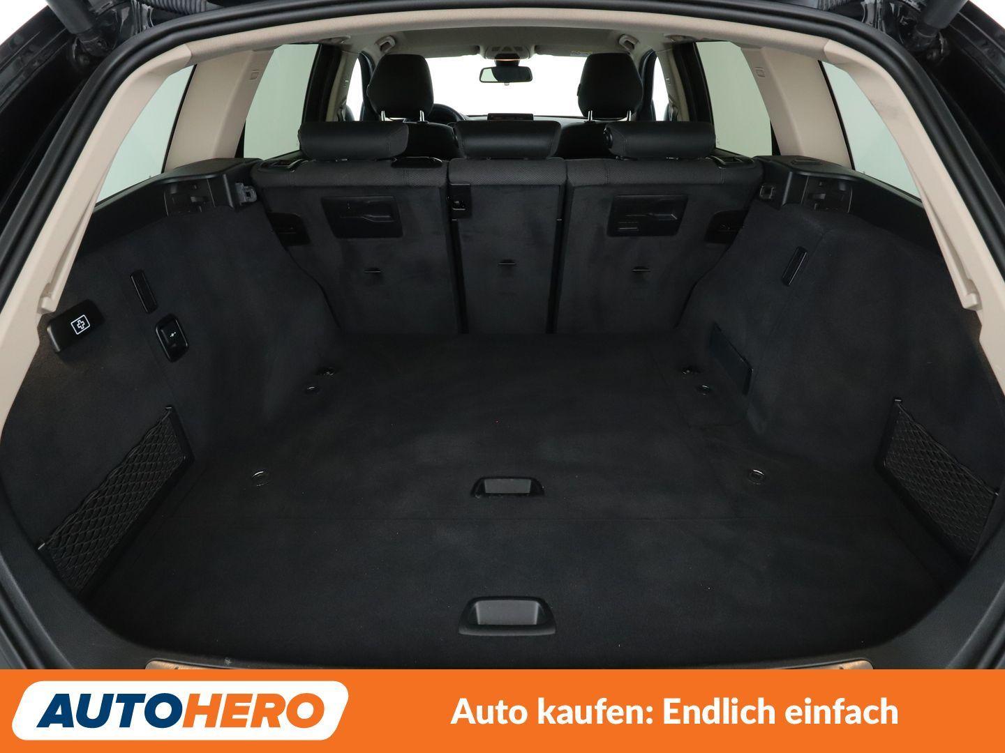 BMW 330i xDrive Sport Line Aut*NAVI*LED*TEMPO*CAM*