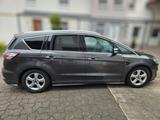 Ford S-Max 2,0 TDCi 132kW Titanium PowerShift Tit...