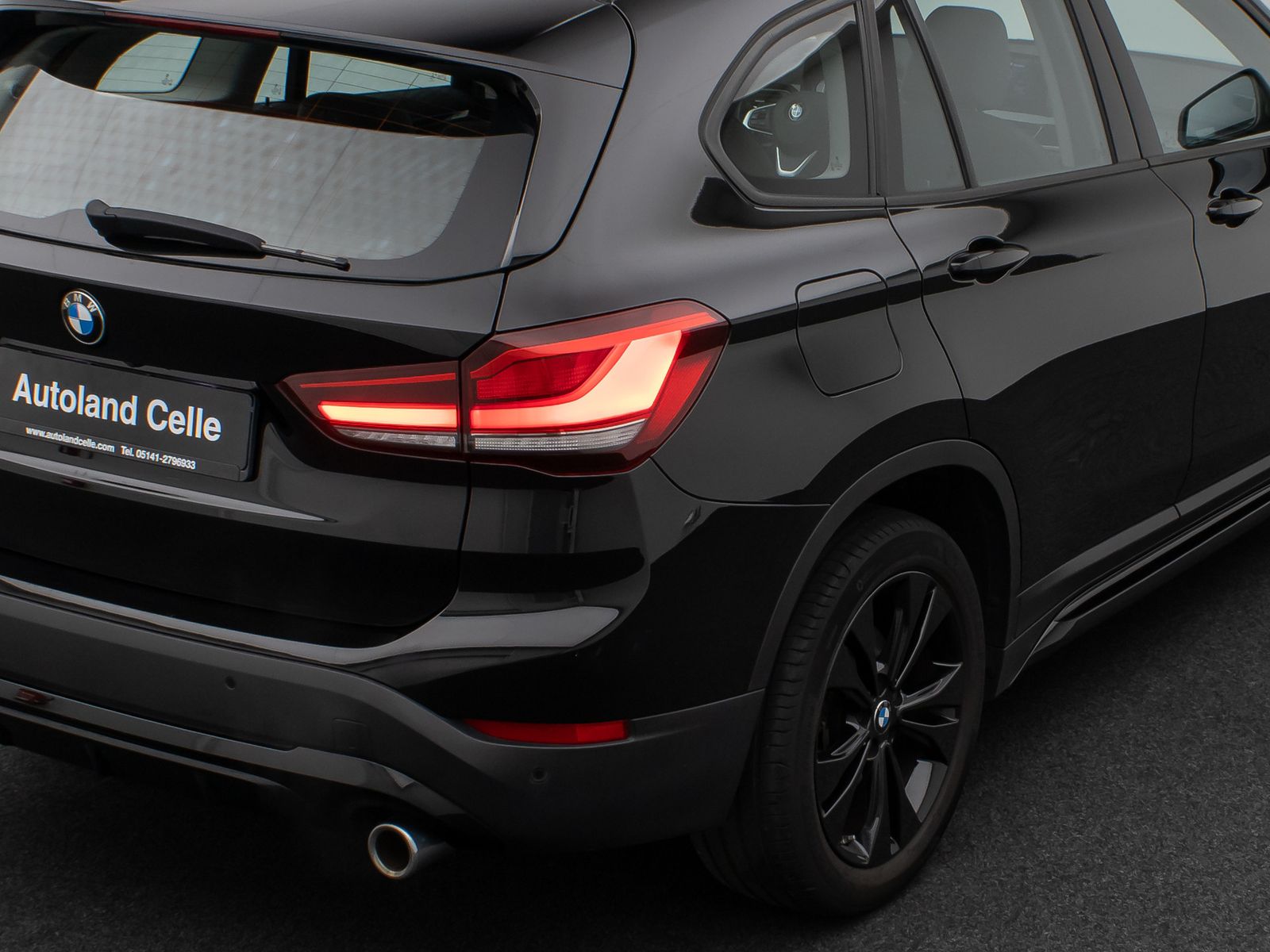 Fahrzeugabbildung BMW X1 xD20i Sport Line Panorama Kamera HUD DAB HiFi