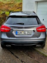 Mercedes-Benz GLA 250 4MATIC DCT EXLUSIV, Panorama, AHK - Mercedes-Benz GLA-Klasse von privat