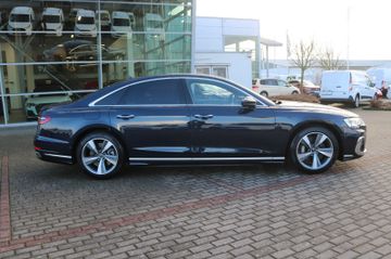 Audi A8 - 3