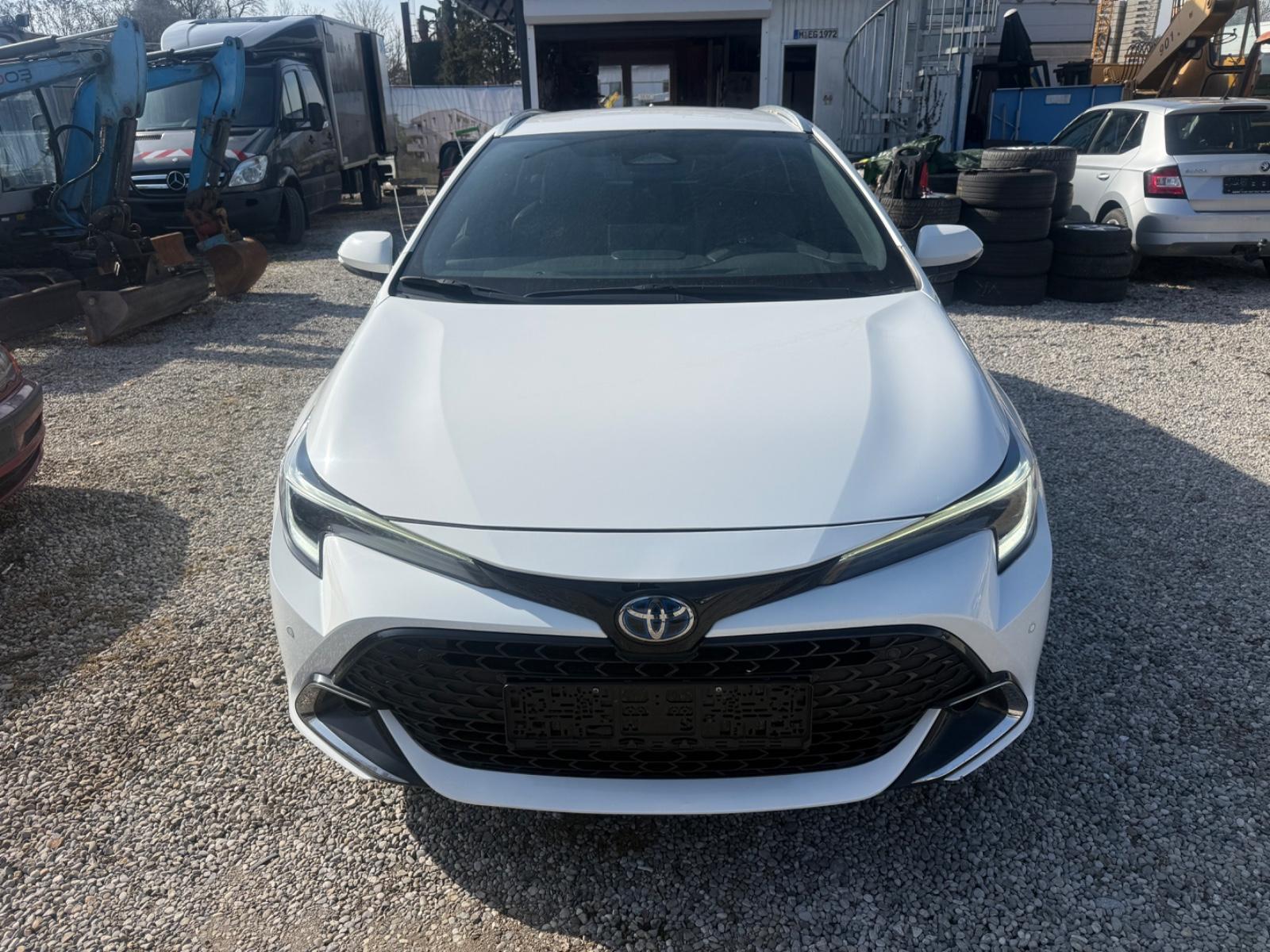 Toyota Corolla Touring Sports Hybrid Team D