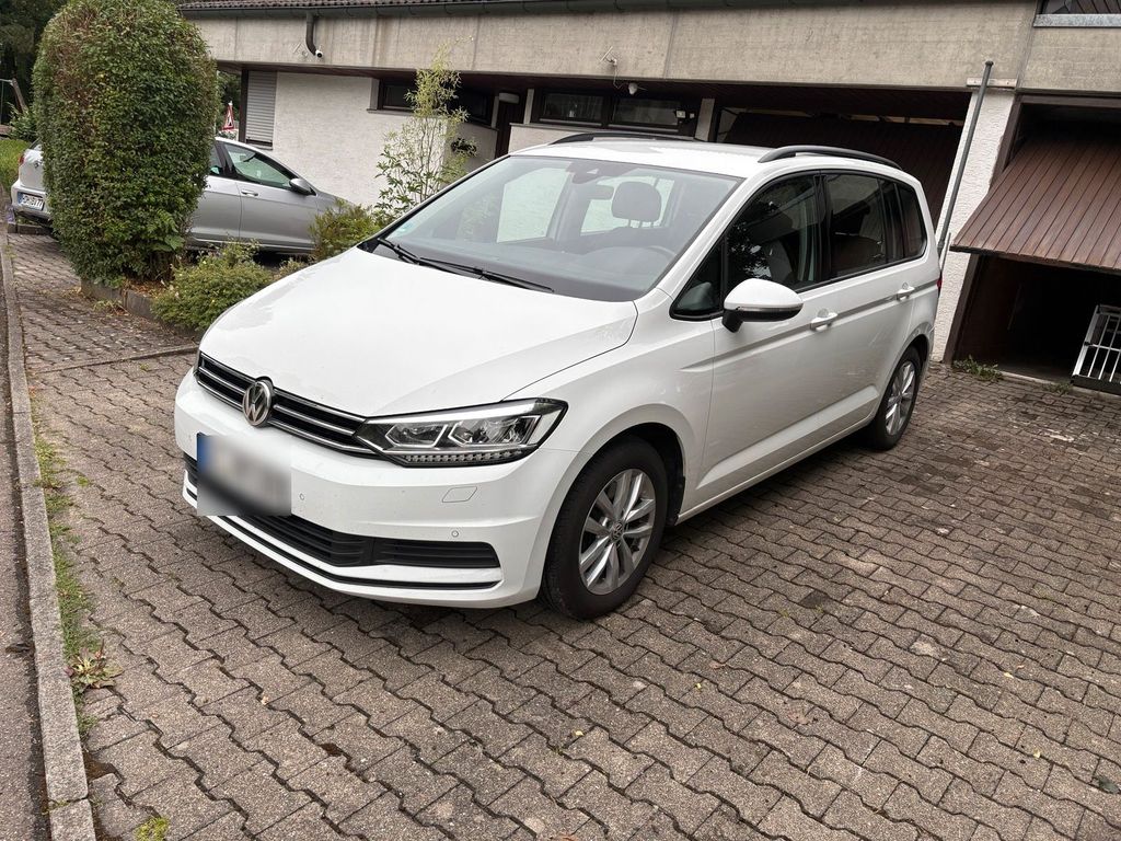 Image of Volkswagen Touran