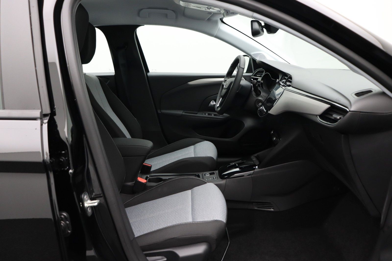 Fahrzeugabbildung Opel Corsa F 1.2 Edition M-Hybrid/LED/DAB/AppleCP/SH