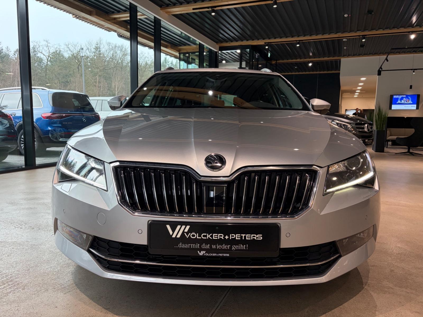 Skoda Superb Combi Style+AHK+SHZ+LEDER+STYLE+STANDH