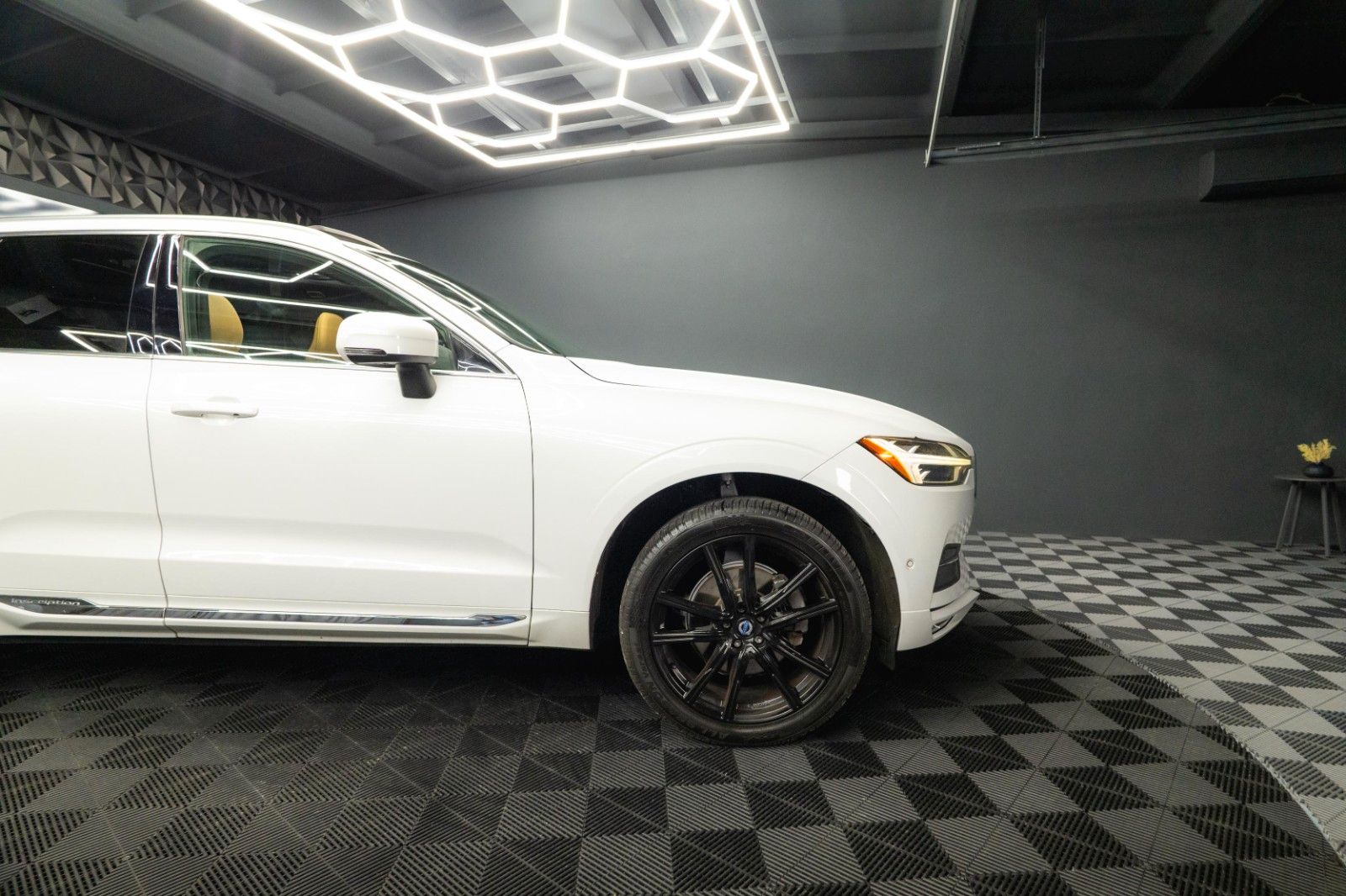 Fahrzeugabbildung Volvo XC60 T5 Inscription AWD | ACC | Pano | H&K | LED