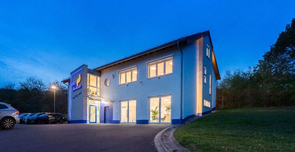 Fahrzeugabbildung Volkswagen Golf VII Lim. Comfortline CNG ACC AHK Kamera SHZ