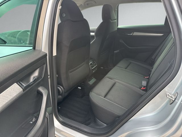 Karoq 1.5 TSI DSG TOUR AHK+RFK+behz.WSS+LED+NAVI