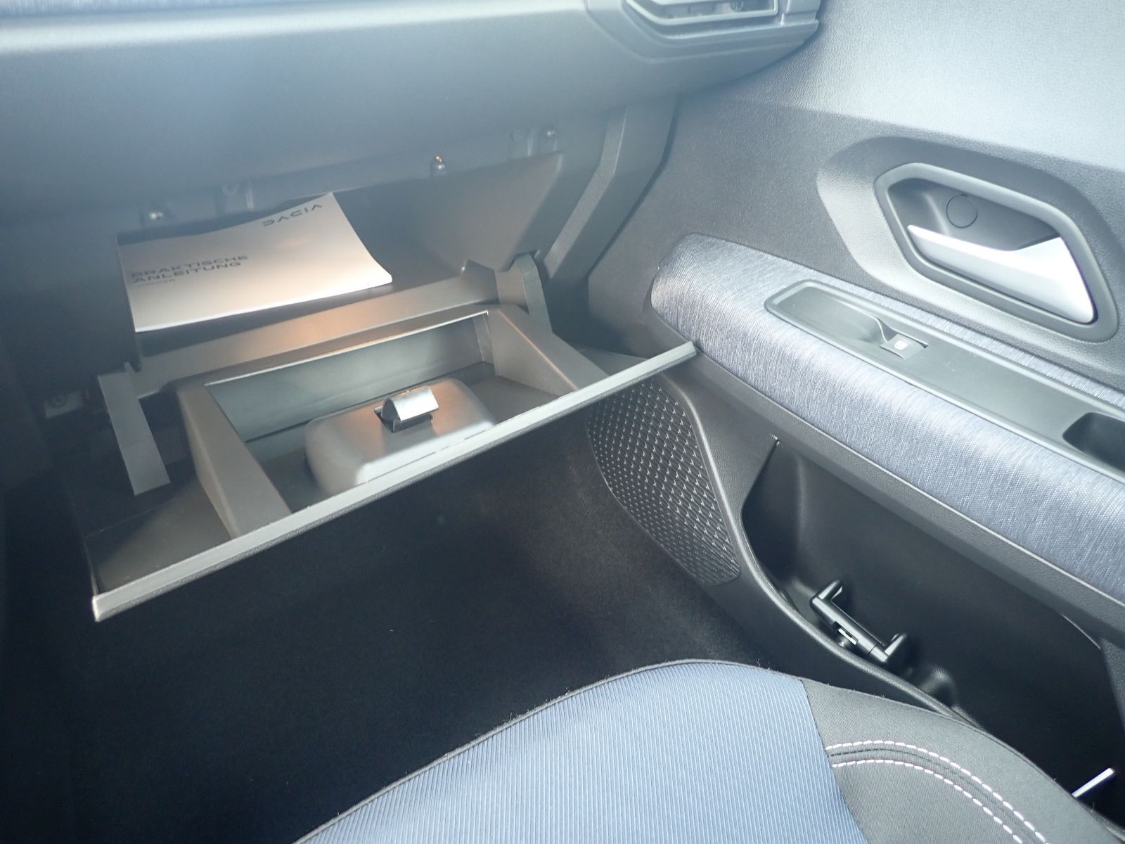 Fahrzeugabbildung Dacia Jogger Journey TCe 110