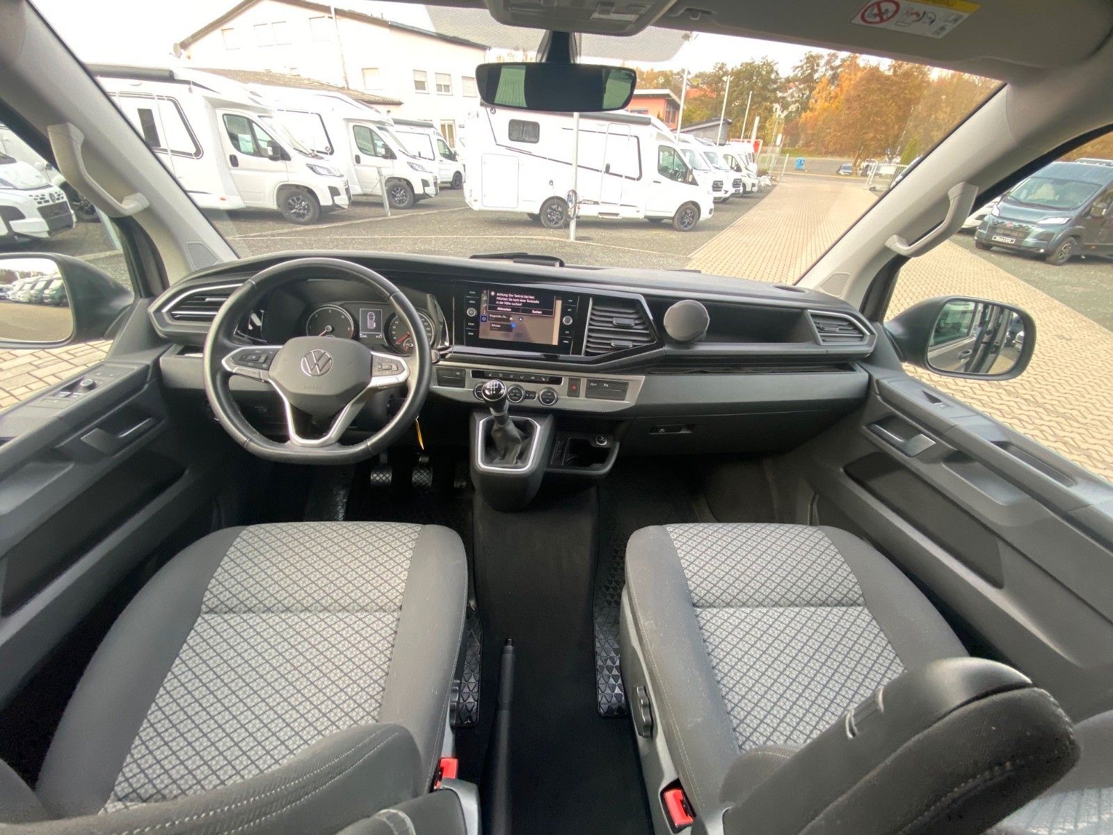 Fahrzeugabbildung Volkswagen T6 Multivan 6.1 Trendline