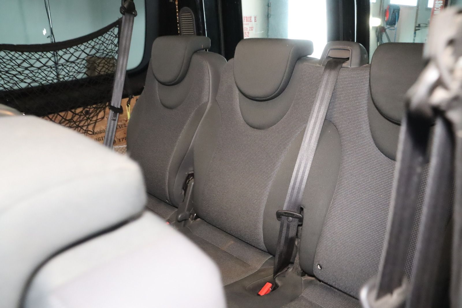 Fahrzeugabbildung Peugeot Expert Tepee 1.6HDI COOL 8 Sitzer