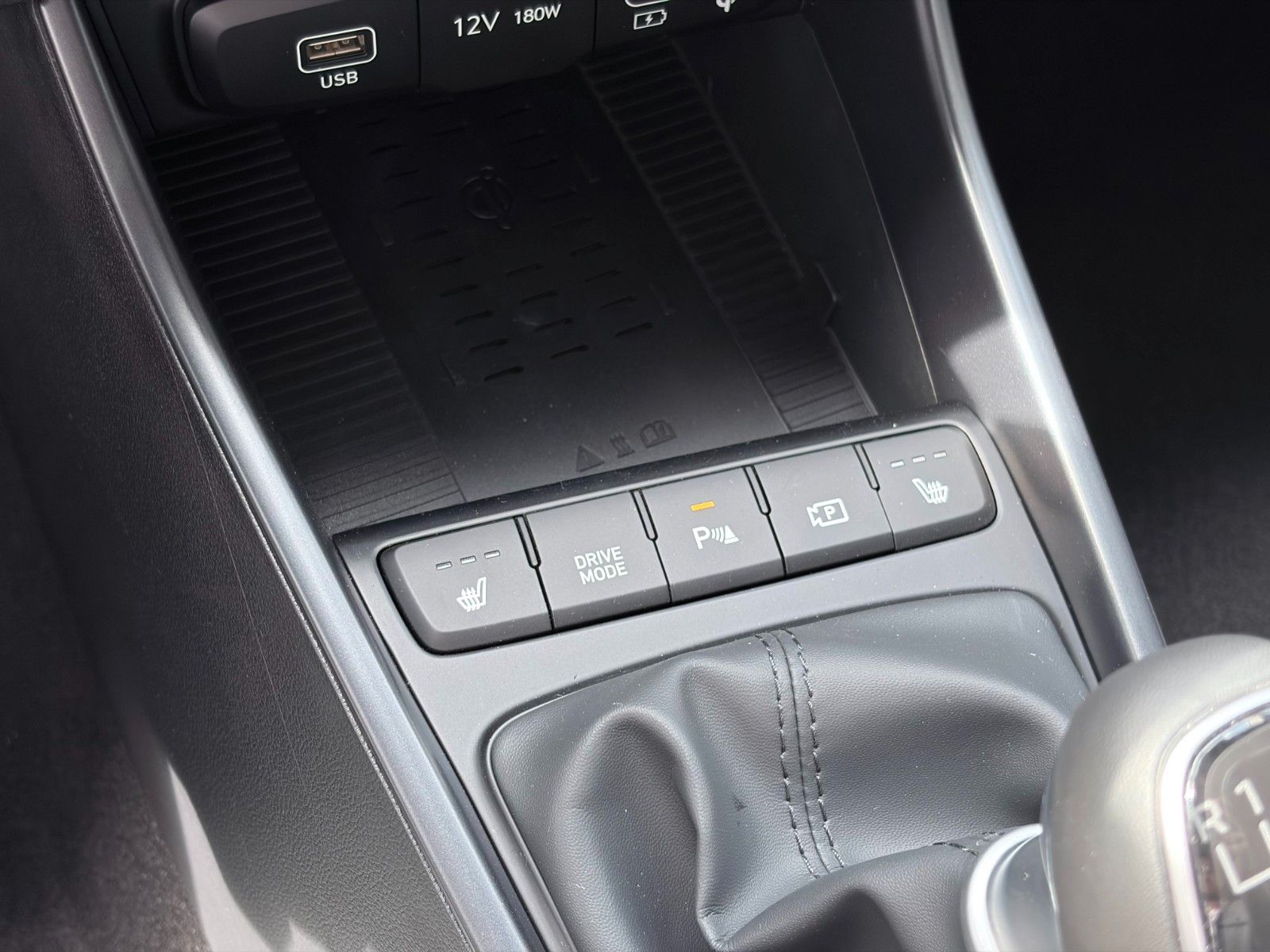 Fahrzeugabbildung Hyundai i20 1.0 T-GDI Prime Kamera,LED,Navi,SHZ,Keyless