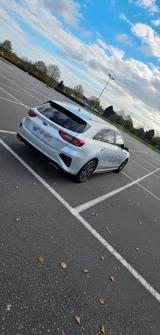 Kia cee'd / Ceed 1.6 T-GDI DCT GT GT - silberne Kia cee'd / Ceed