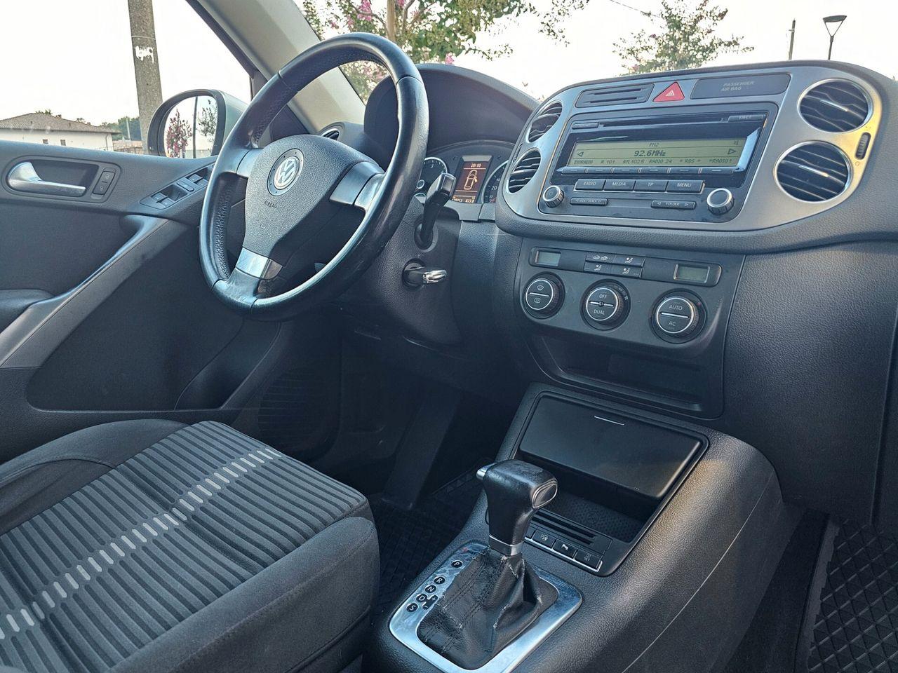 Volkswagen Tiguan 2009 — photo 13