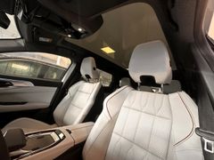 Fahrzeugabbildung Espace VI Iconic E-Tech Hybrid Panorama Navi Le