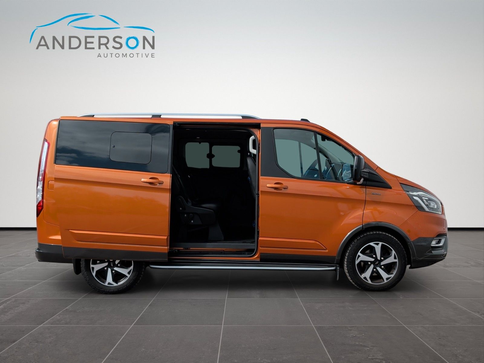 Fahrzeugabbildung Ford TOURNEO CUSTOM 320 L1 ACTIVE STHZ AHK KAM ASSIST