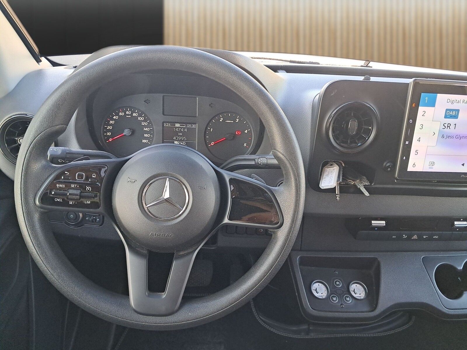 Fahrzeugabbildung HYMER / ERIBA / HYMERCAR ML-T 620 Hubstützenanlage,Luftfederung,Markise