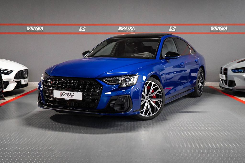 Audi S8