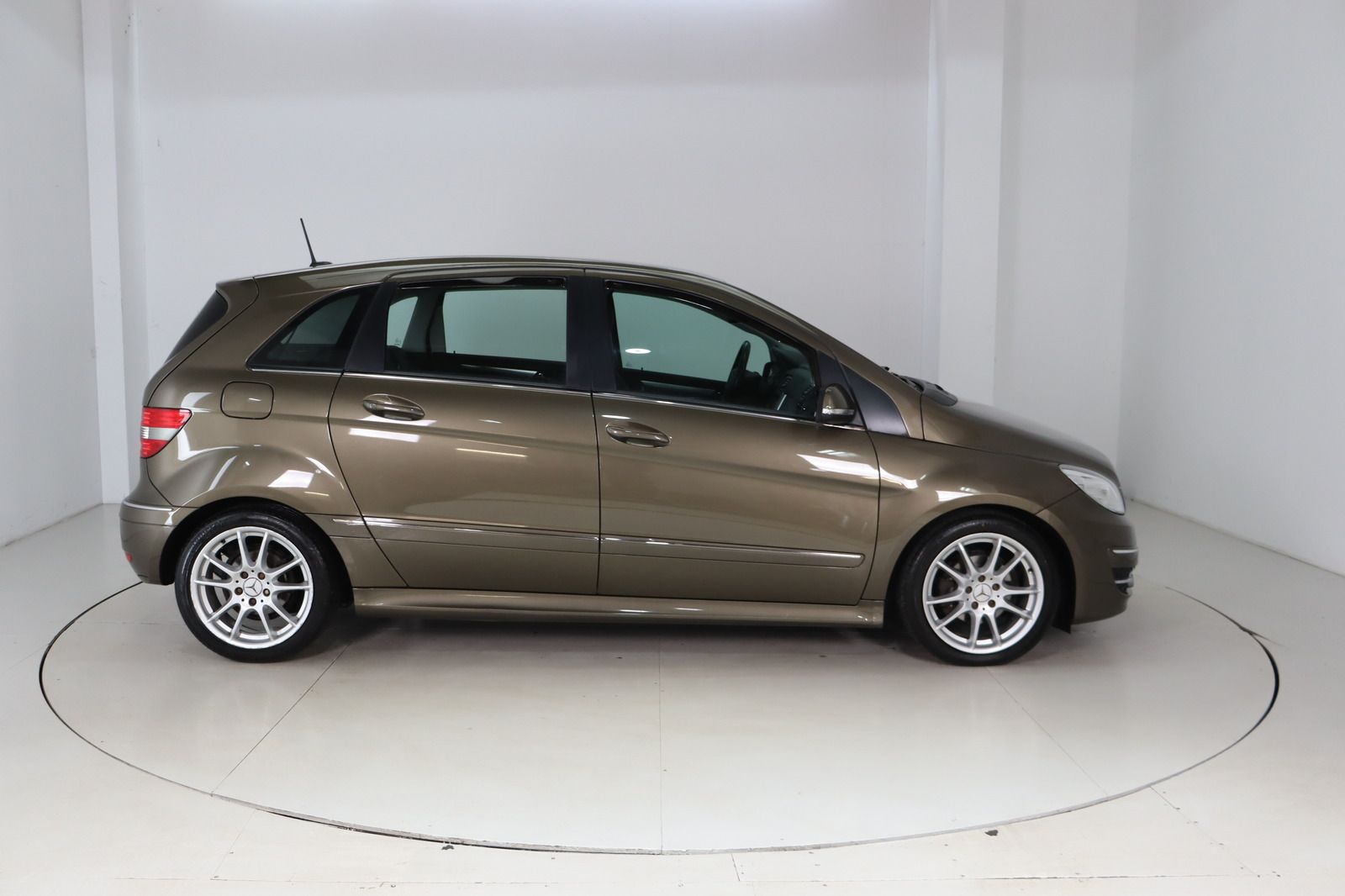 Fahrzeugabbildung Mercedes-Benz B 160 * PDC * Tempomat * Sitzhzg.