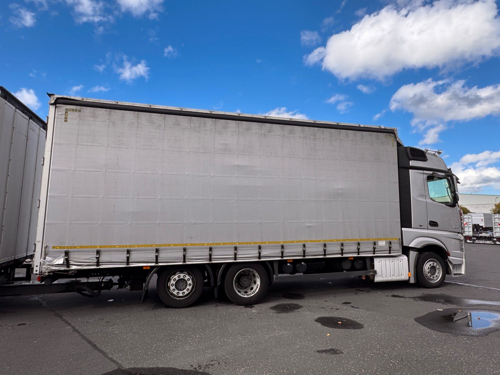 Fahrzeugabbildung Mercedes-Benz Actros 2545LnR 6x2 Retarder BigSpace PPC