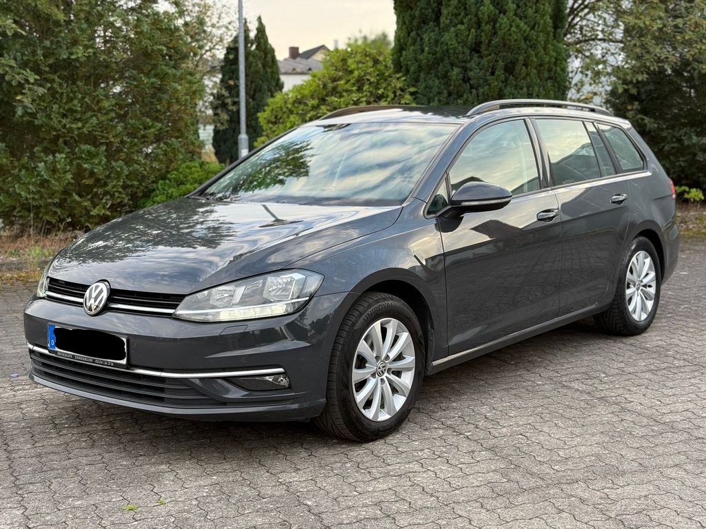 Image of Volkswagen Golf