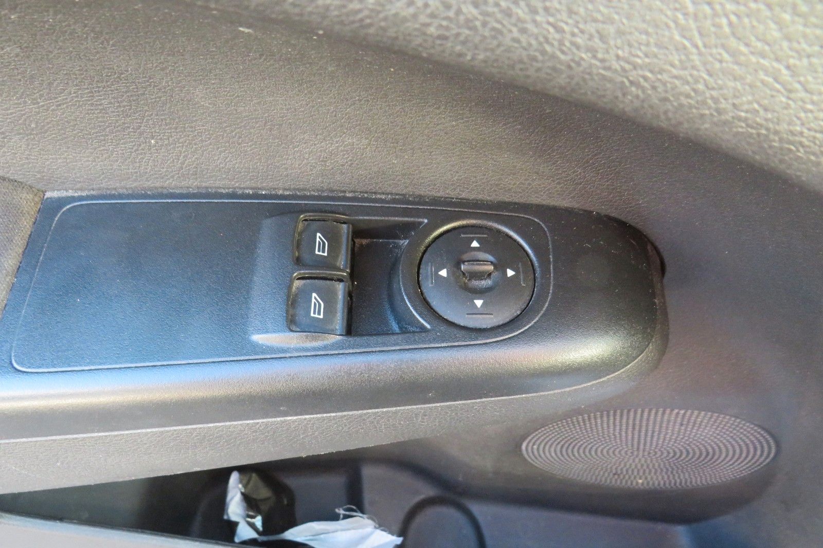 Fahrzeugabbildung Ford Transit Courier KASTEN KLIMA FLÜGEL 1.HD