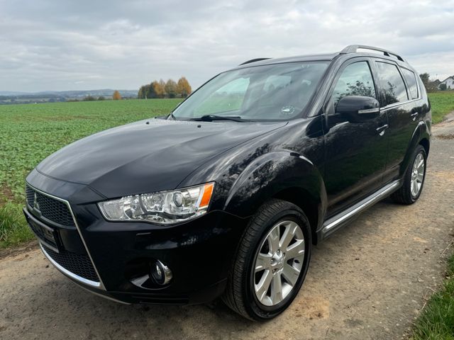 Mitsubishi Outlander XTRA 2WD Tüv bis 2025