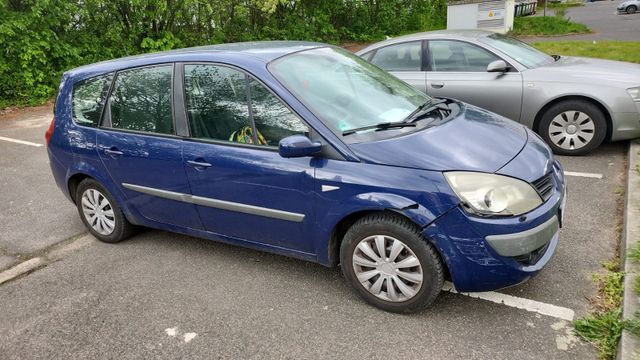 Renault Grand Scenic XXL Dynamique 1.9 dCi FAP 96kW