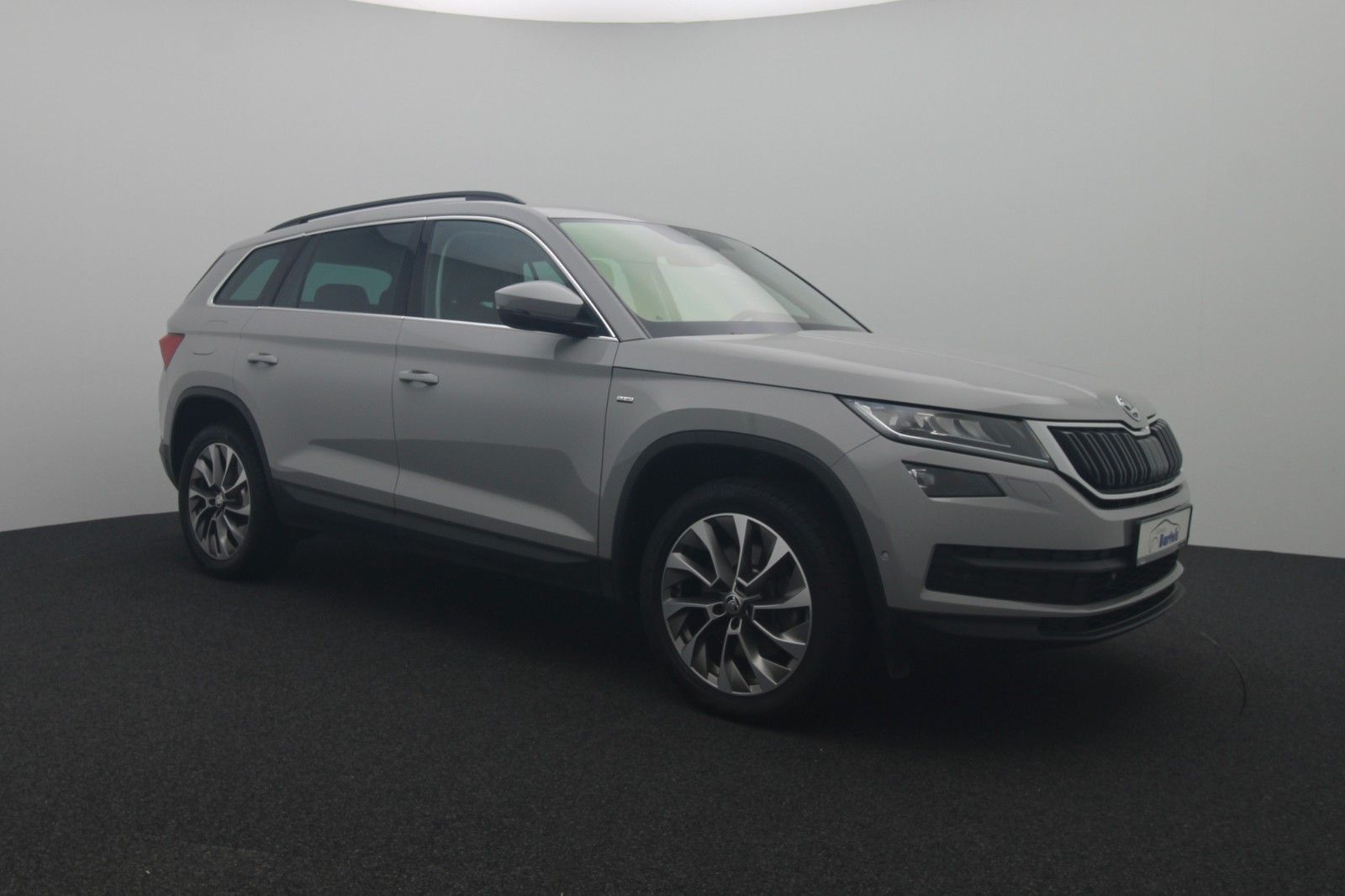 Fahrzeugabbildung SKODA Kodiaq Clever 4x4 DSG AHK ACC LED 19"