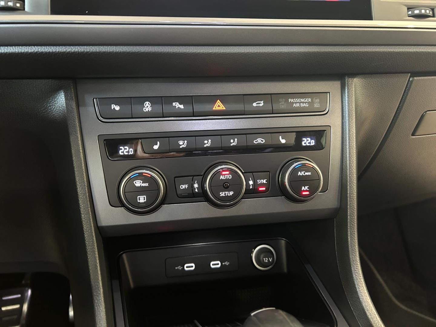 Cupra Ateca 2.0 TSI 4Dr *LED*360°*AHK*Beats*DCC*ACC*SH, миниатюра 24