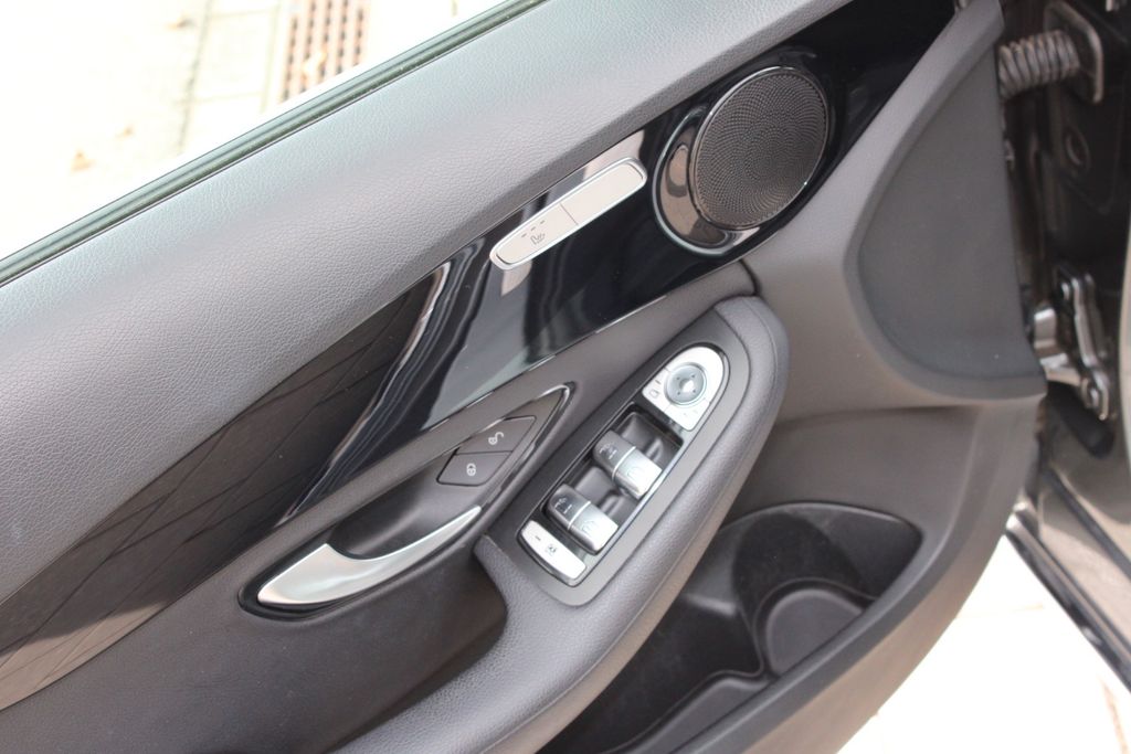 MERCEDES-BENZ C 220 d T LED AUT SHZ KAM NAVI PDC