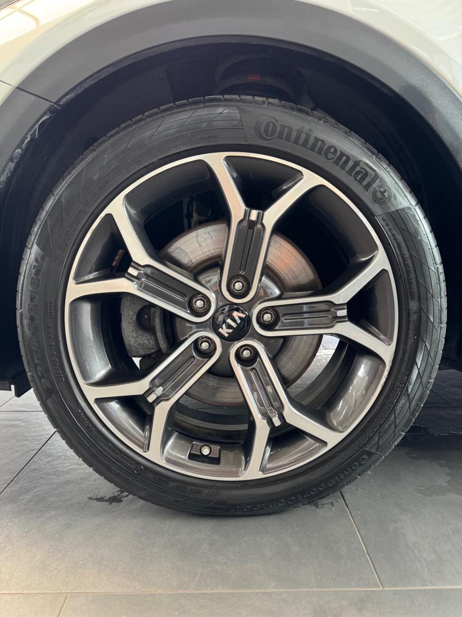 Kia XCeed 1.6 TGDI Platinum Edition *DSG*Pano*AHK*
