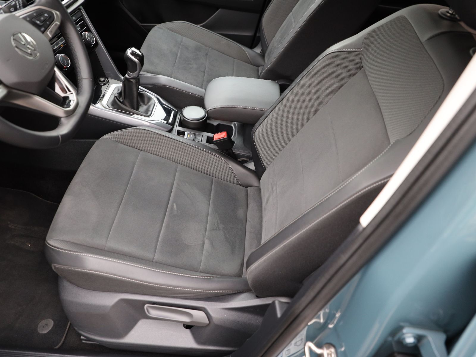 Volkswagen T-Roc - Bild 12