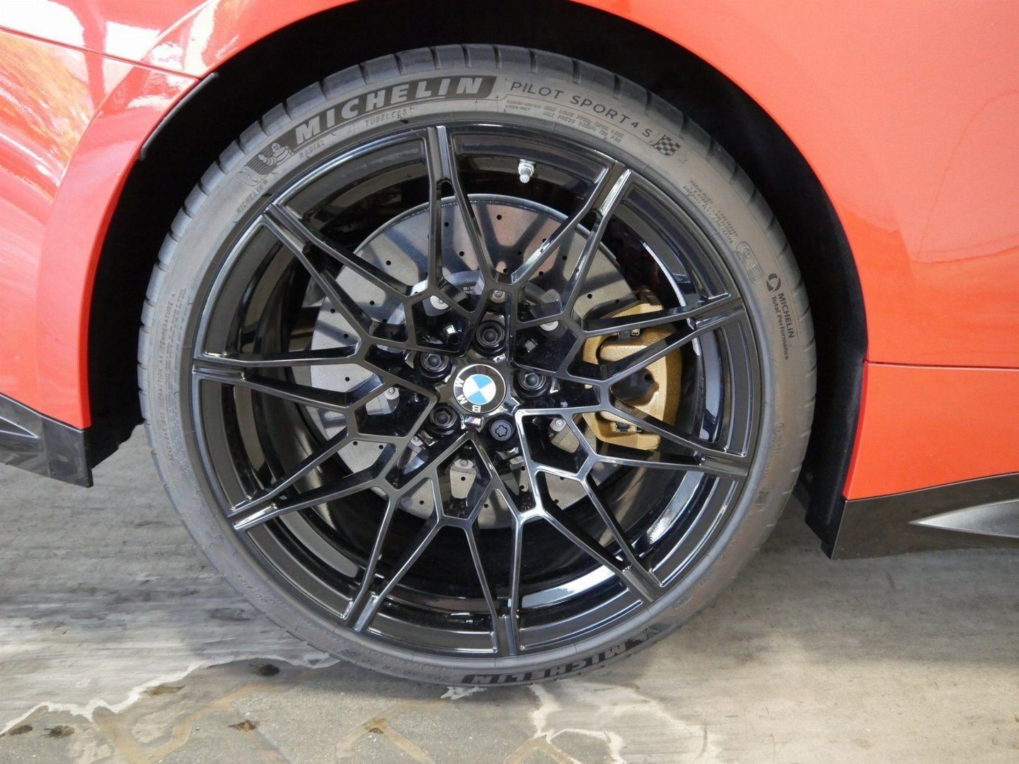 Fahrzeugabbildung BMW M4 Competition M Carbon-Keramik-Bremse | M Carbo
