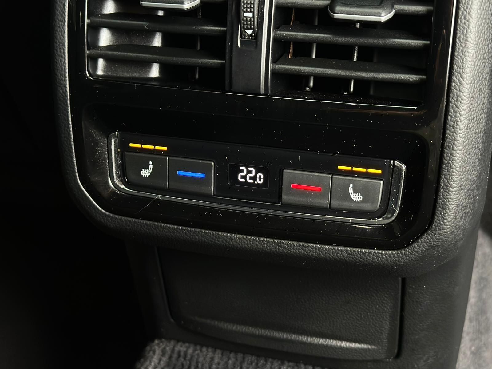 VW Arteon 2.0TSI R LINE* LED#4xSHZ#FH#SH#AHK#KEYLES - Image 24