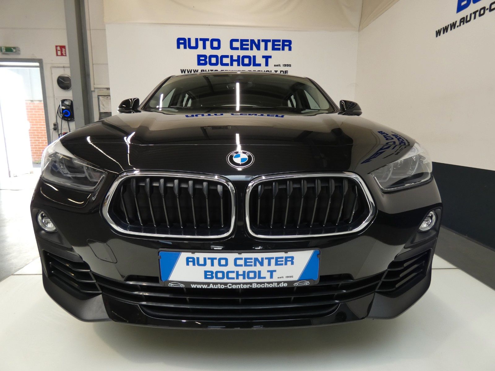 BMW X2 sDrive 18 i Advantage*Navi*HUD*Parktronic foto 1