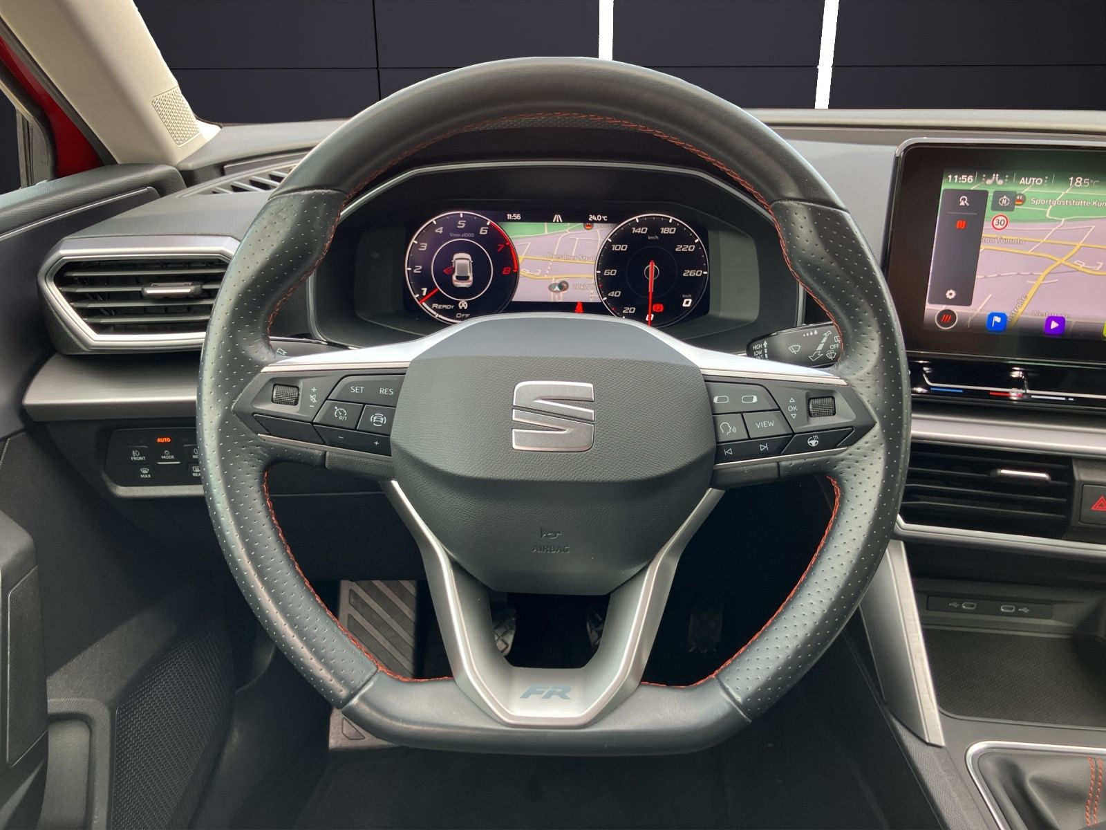 Fahrzeugabbildung SEAT Leon TSI FR Fahrschule - LED AHK Navi GRA Park-A